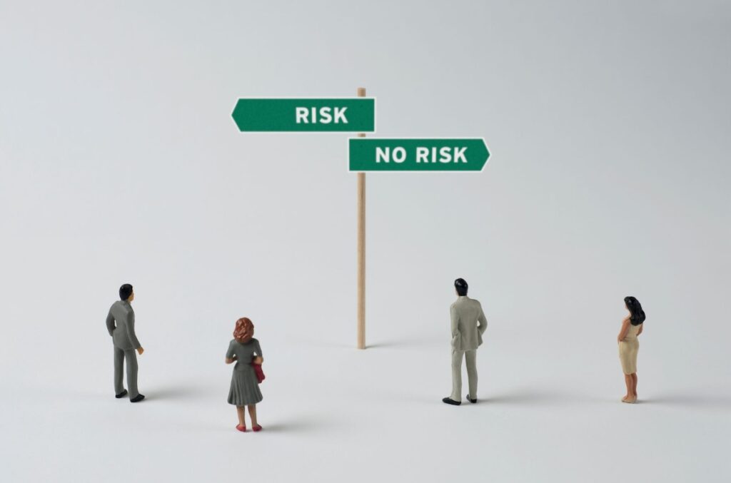 Choosing risk or no risk